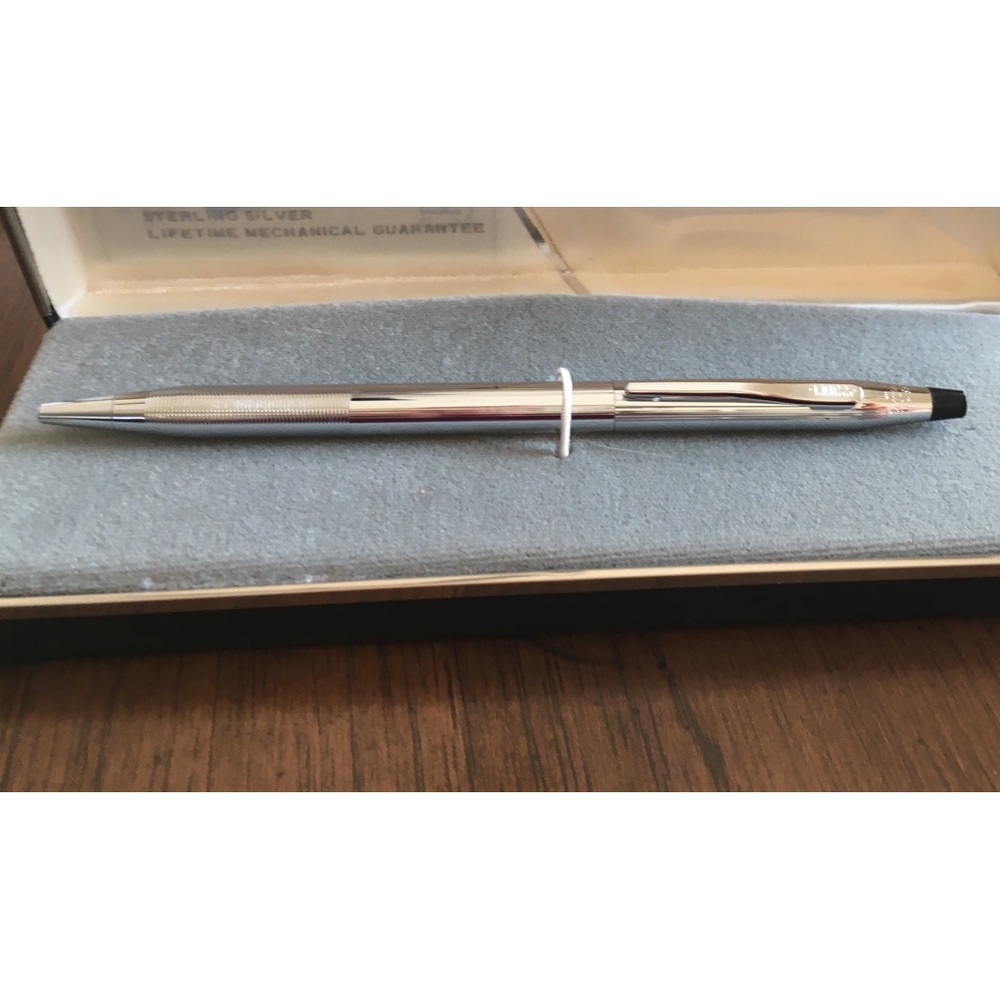 Vintage Cross Sterling Silver pen , never used , In excellent condition.